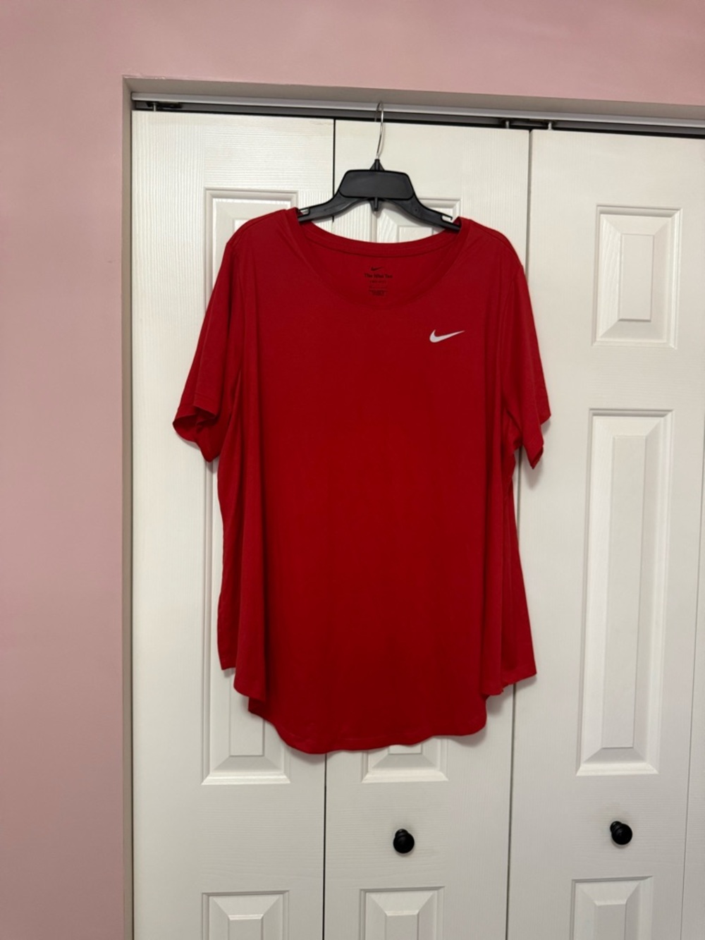 Nike Red Short-Sleeve Athletic Tee with White Swoosh